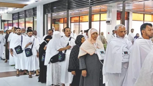 সৌদি আরব পৌঁছেছেন ২০৫৫৩ হজযাত্রী, একজনের মৃত্যু