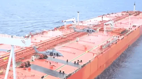 ভারত মহাসাগরে ইরানের তেলবাহী ট্যাংকারে মার্কিন সেনাদের অভিযান