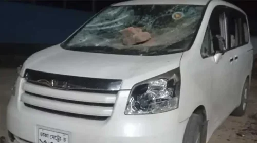 নেত্রকোনায় জামায়াতের এমপি অবরুদ্ধ, গাড়ি ভাঙচুর