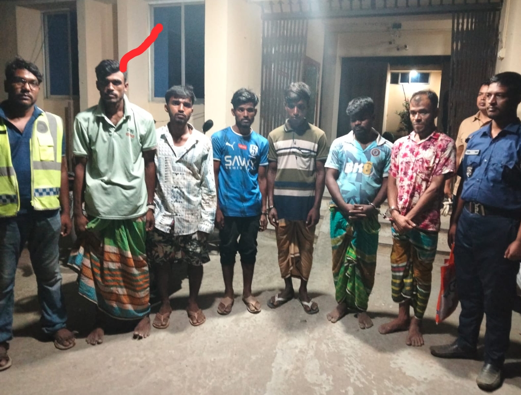 ইটনায় ২৪৫ পিস ইয়াবাসহ ছাত্রদল নেতাসহ ছয়জন আটক