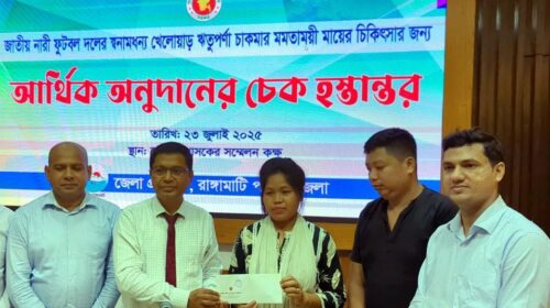 ঋতুপর্ণার মায়ের চিকিৎসায় সরকারের আর্থিক সহায়তা